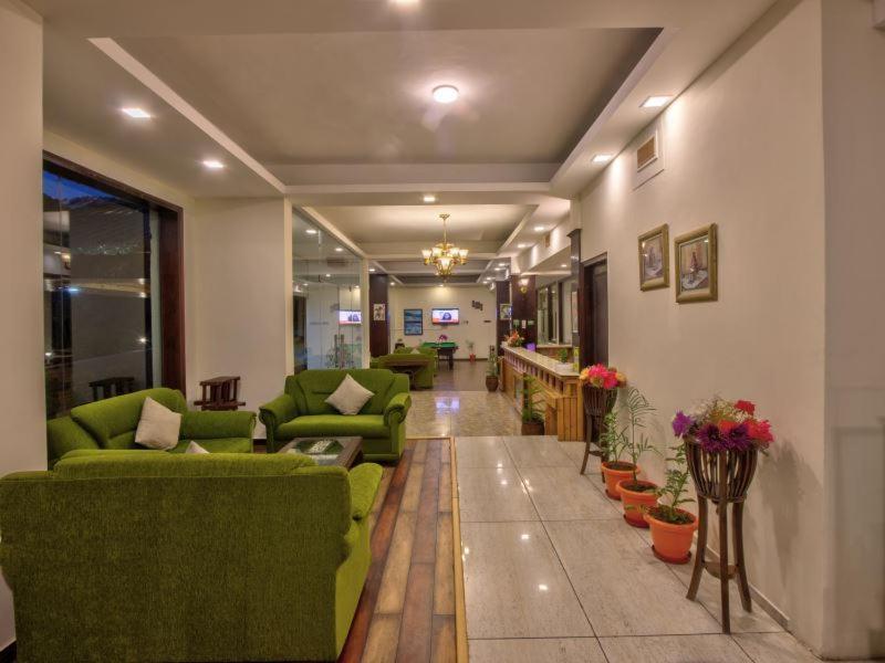 The Katoch Grand Resort มะนาลี ภายนอก รูปภาพ